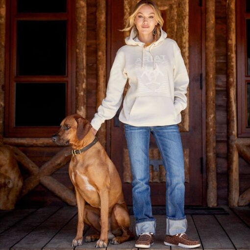 Ariat R.E.A.L.™ Perfect Rise Straight Leg Abby Jeans in Mackenzie lifestyle 10036814