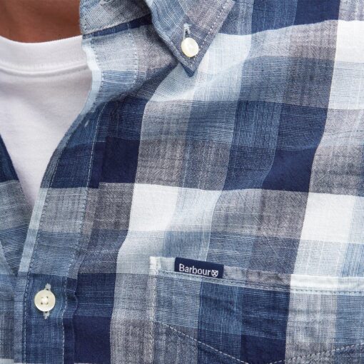 Barbour Hillroad Tailored Shirt in Navy MSH5450NY91
