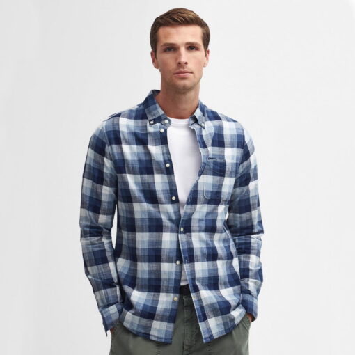 Barbour Hillroad Tailored Shirt in Navy MSH5450NY91