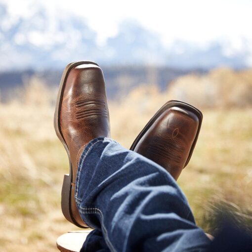 Ariat Rambler Western Boots in Wicker lifestyle 10015307