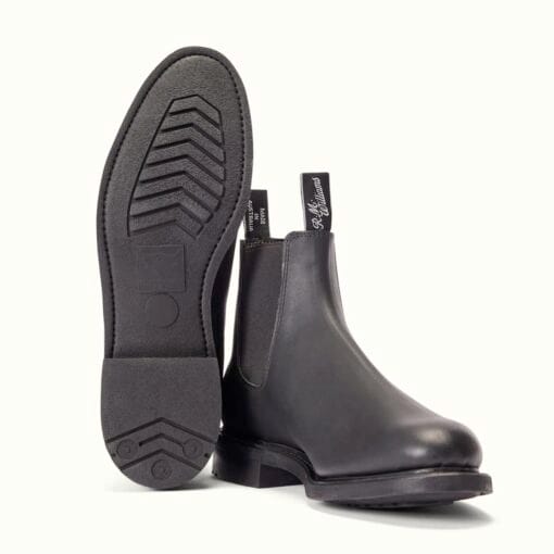 R M Williams Comfort Gardener Greasy Kip Boots in Black sole B530G02