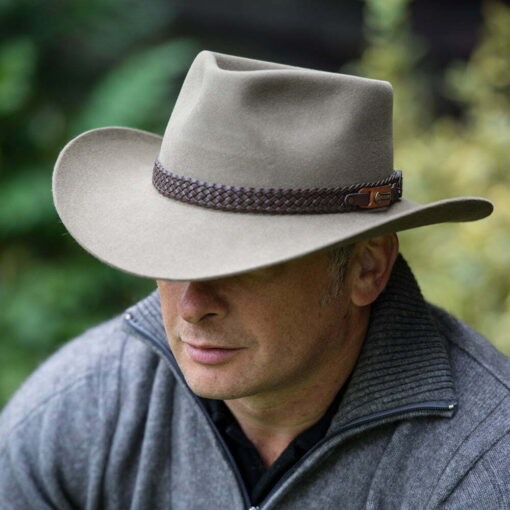 akubra snowey river santone fawn mens