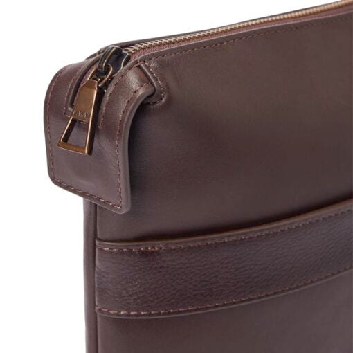 R M Williams Farrier Tech Folio Chestnut detail CTM0UCH4101