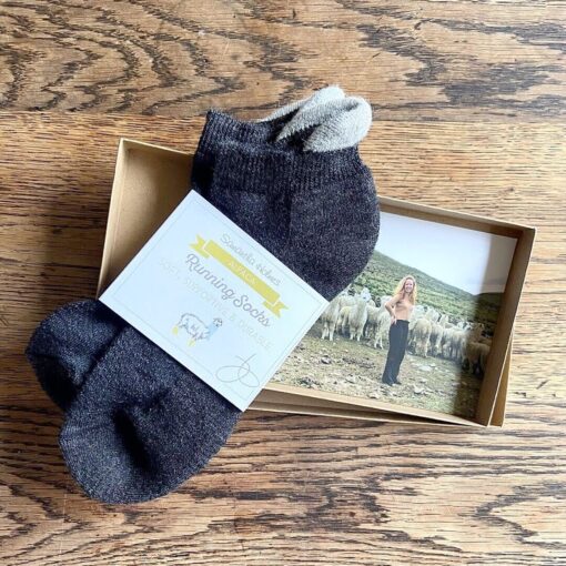 Samantha Holmes Mens Alpaca Running Socks in Charcoal F172-DG
